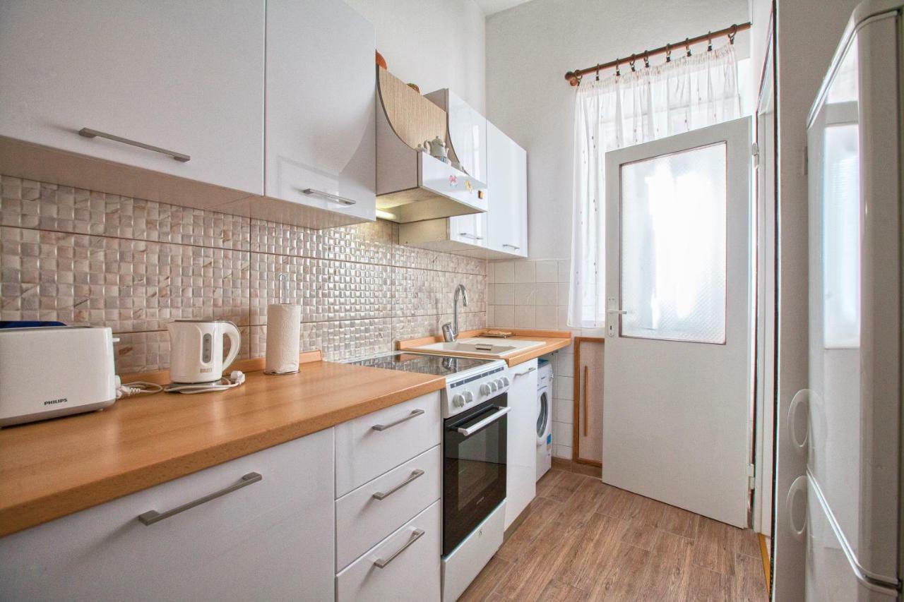 Apartment Rosy Pula Exterior photo
